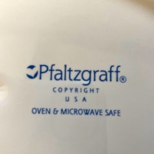 Pflatzfraff serving bowls: 2 pieces